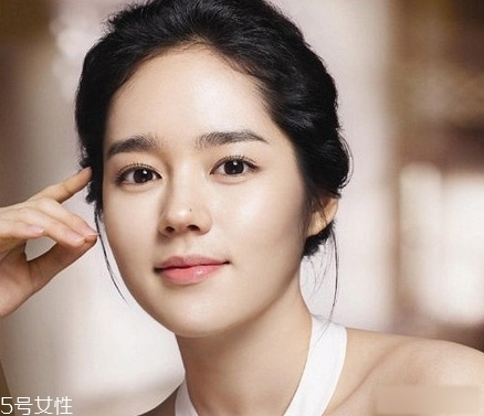 �߹����ڻ�ױ����һ�� ���ữױ���������̷ֽ̳���